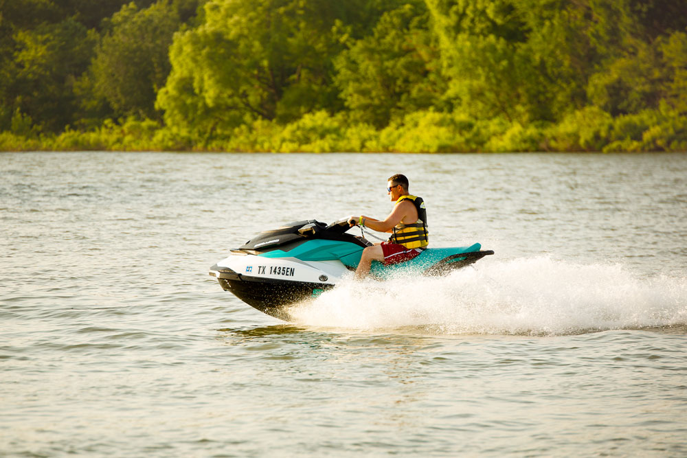 Here at Wildridge, you have a backyard of adventure along the shore of Lake Lewisvlile.